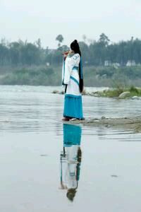 荣耀时刻：日本选手问鼎桂冠，体育竞技的激情与荣耀